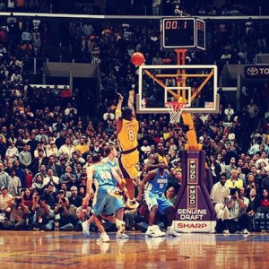  法兰克福上演逆转好戏，补时绝杀延续不败金身