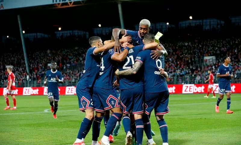  巴黎圣日耳曼客场奏凯，领跑法甲积分榜形势大好